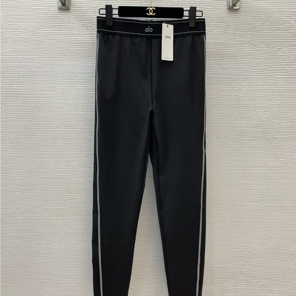 ALO Yoga Black Leggings with Gray Accents - Picture 5 of 8